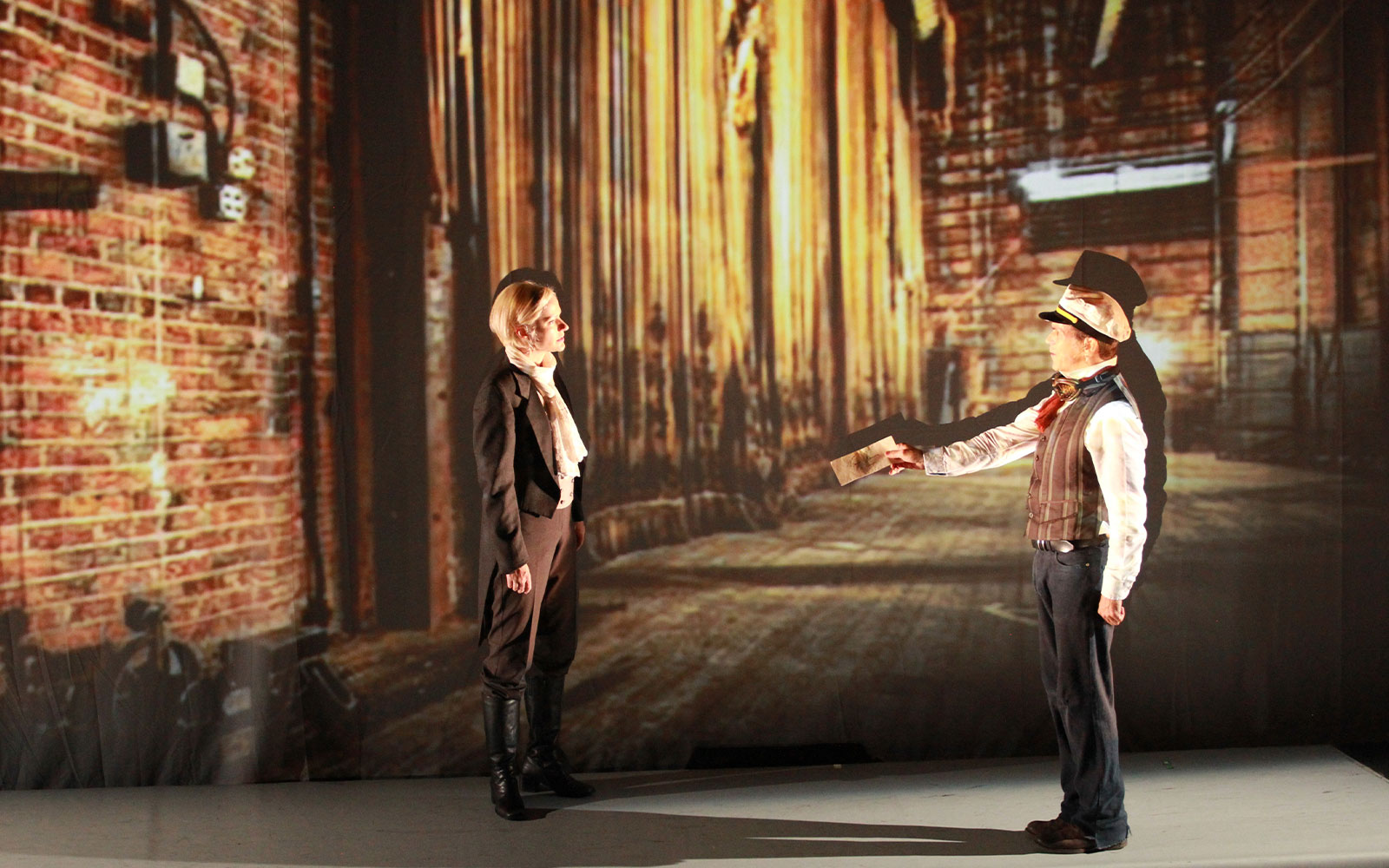 Twenty Thousand Leagues Under the Sea show photo 3