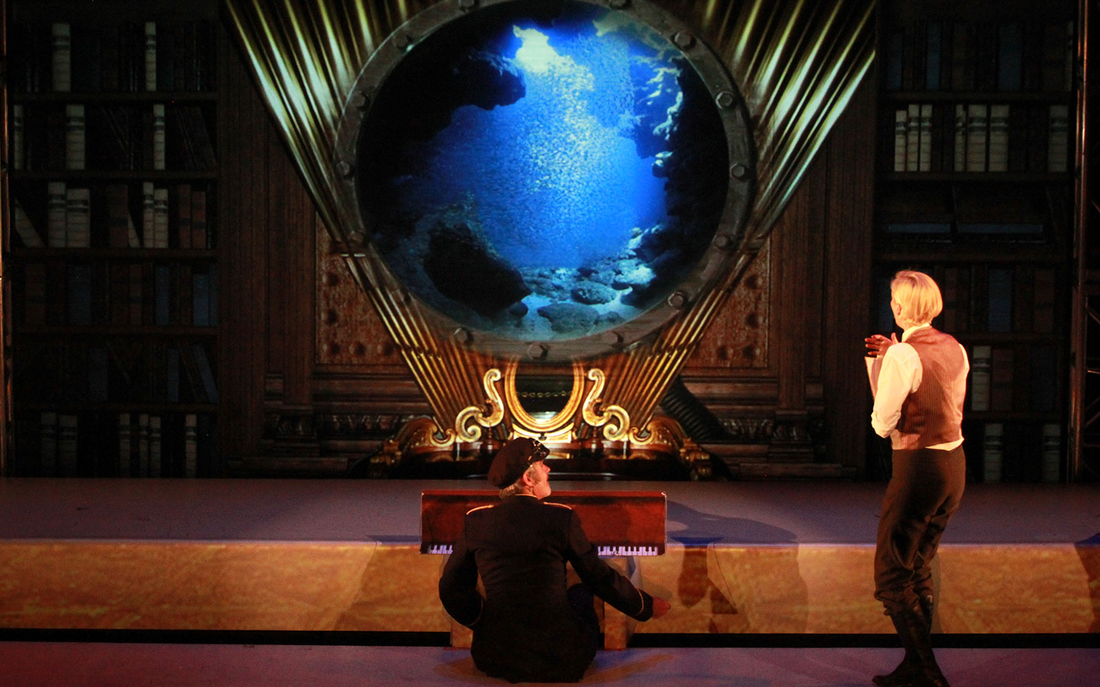 Twenty Thousand Leagues Under the Sea show photo 4