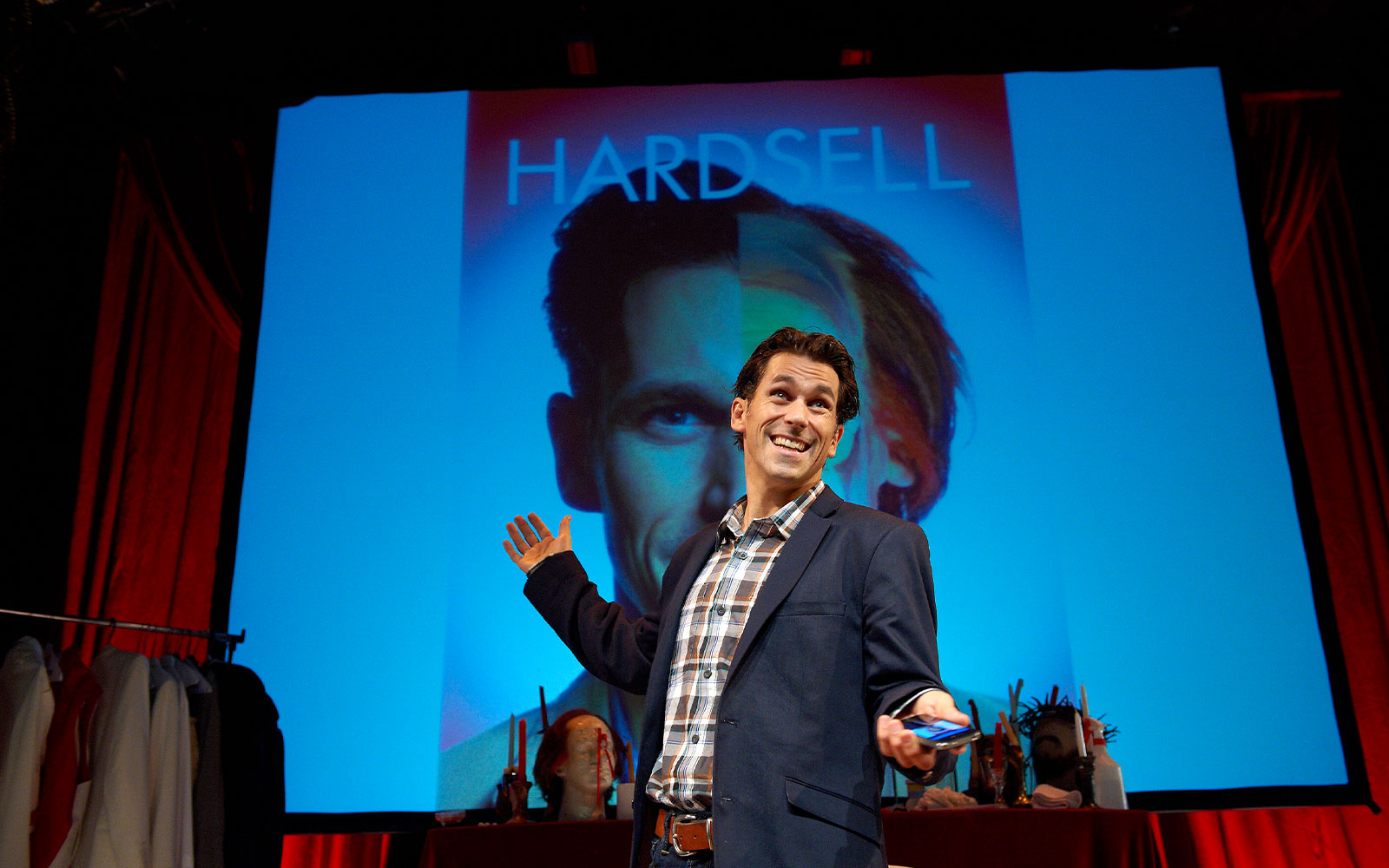 Hardsell show photo 2